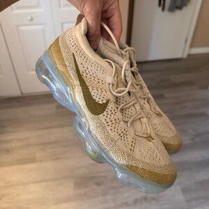 Nike Men’s Vapormax sand drift